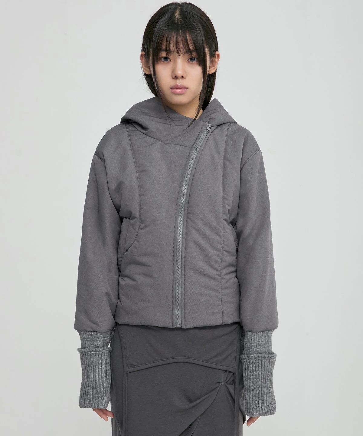 디자인만 보고 고른 플레어업 Hooded Asymmetrical Puffer Jacket FL-053_Gray 입어보니 핏이랑 가벼움이 대박이에요 · 상품 이미지 1
