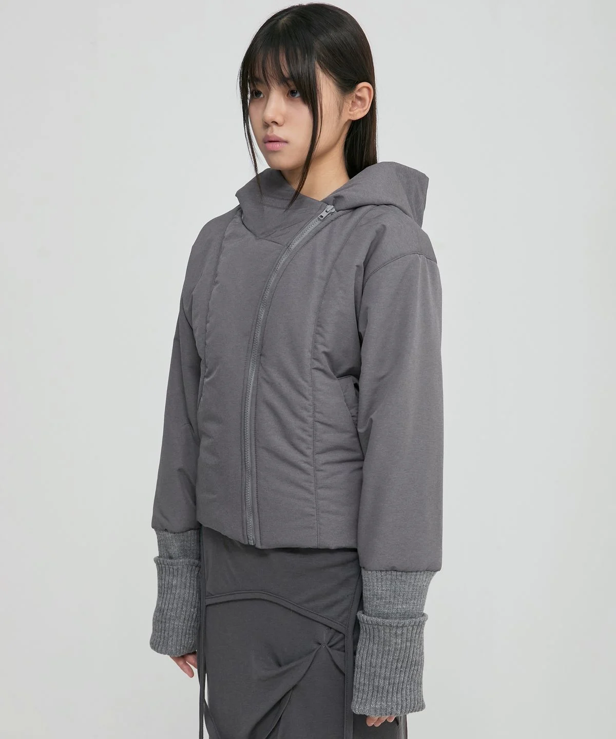 디자인만 보고 고른 플레어업 Hooded Asymmetrical Puffer Jacket FL-053_Gray 입어보니 핏이랑 가벼움이 대박이에요 · 상품 이미지 3